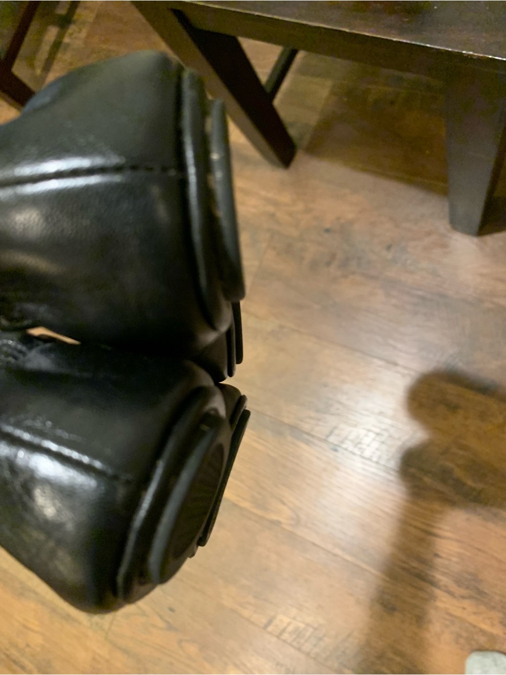 Tory Burch Reva black and gold leather flats - Picture 3 of 7